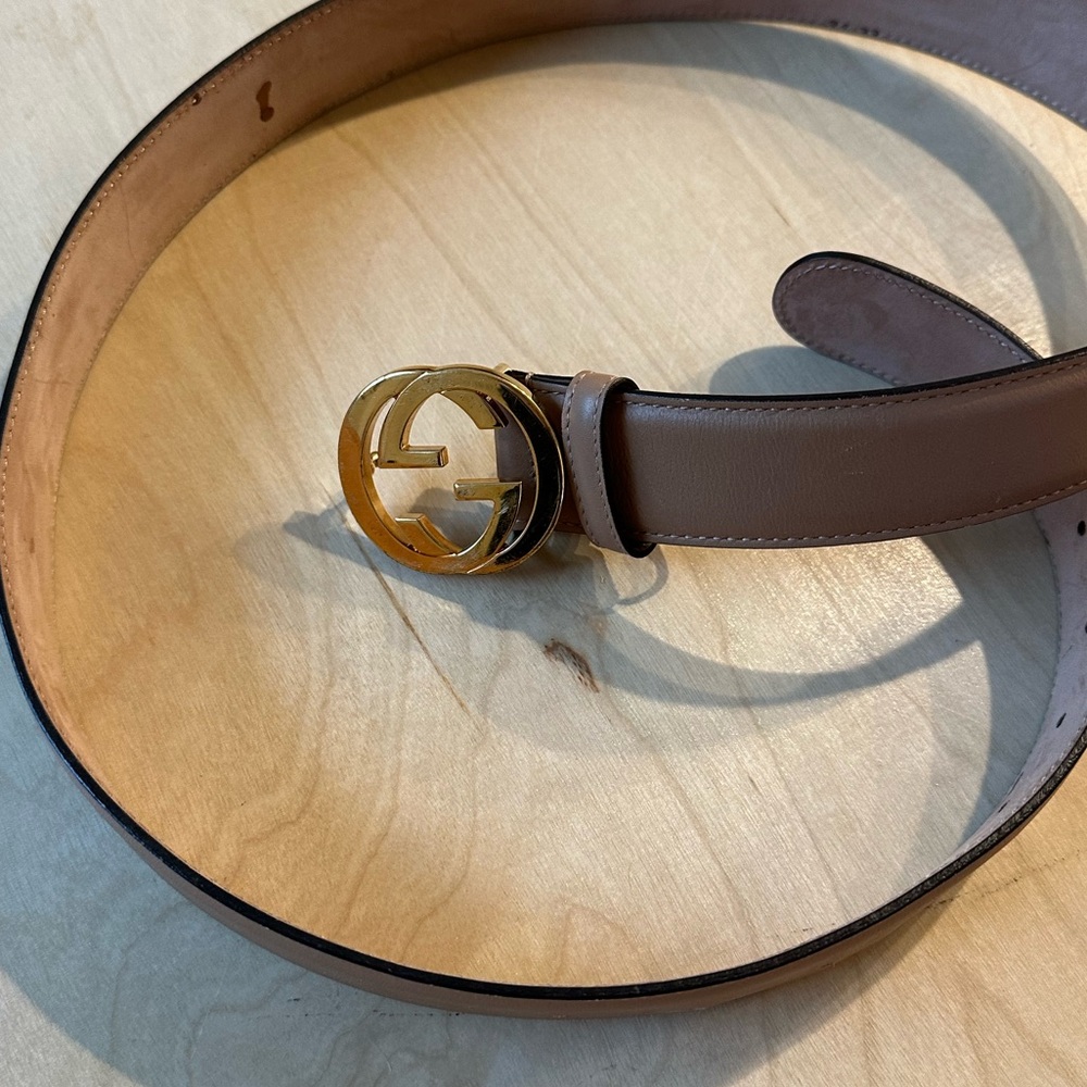 Gucci Blonde Leather Gold Buckle Belt